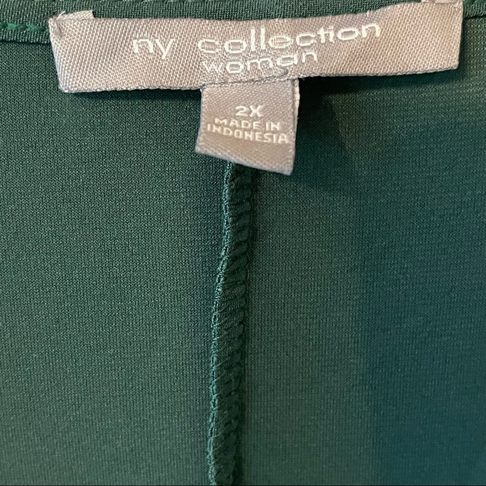 Emerald Green Dress - Picture 3 of 5